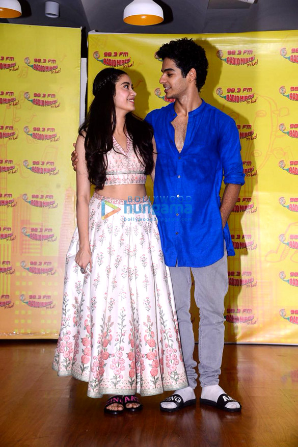 Dhadak Duo Ishaan Khatter And Janhvi Kapoor Launch Zingaat Song