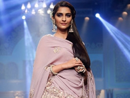Sonam Kapoor At Day 4 Of ‘Indian International Jewellery Week 2015’