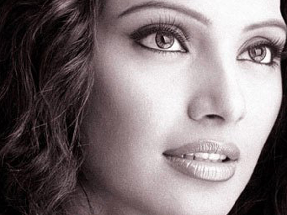 bipasha basu 87