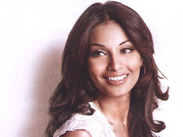 bipasha basu 130