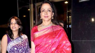 Hema Malini At ‘Sarvan-Shashvatam’ Art & Couture Exhibition