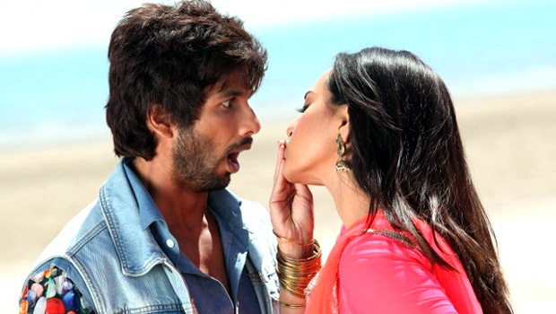 New Bollywood Promo Song Saree Ke Fall Sa (R...Rajkumar) Free Download At  http://videolover.mobi/main.php?dir… | R rajkumar, Comedy video clips,  Latest hindi movies