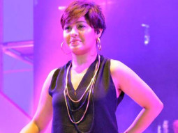 Sunidhi Chauhan Sings ‘Bin Tere’ At Channel V Indiafest in Goa