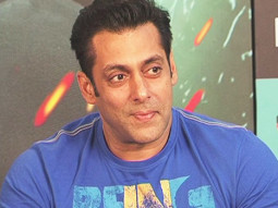 Salman Hangs Out With Media Part – 2