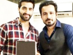 Akshay Delivers Pizzas To Emraan & Kunal