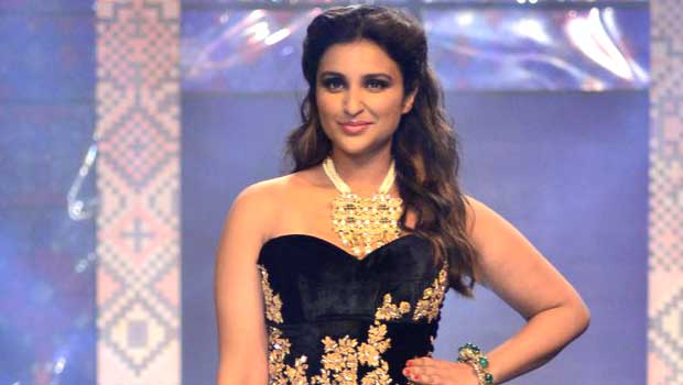 Sridevi, Sonam, Parineeti Walk At ‘IIJW 2014’ Day 3