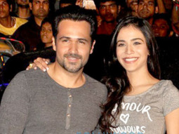 Emraan Hashmi Watches ‘Raja Natwarlal’ With Auto Rickshaw Drivers