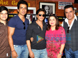 Shah Rukh Khan-Farah Khan-Boman Irani Promote ‘Happy New Year’ At G7 Multiplex