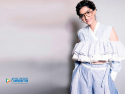 Celebrity wallpapers of Sonam Kapoor Ahuja