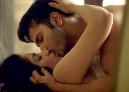 Varun Dhawan Ke Sex V - Badlapur gets 'A' certificate due to sex and violence scenes : Bollywood  News - Bollywood Hungama