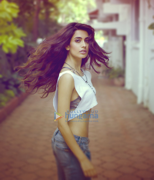 sarah jane dias 69