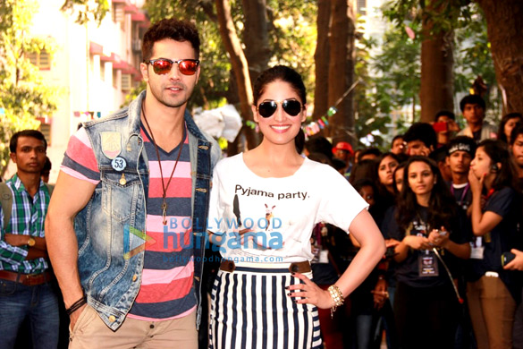 varun dhawan yaami gautam promote badlapur at the national college festival 7
