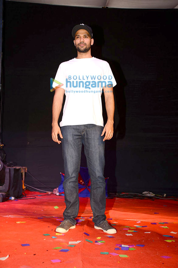 anushka sharma neil bhoopalam promote nh10 at nm colleges drishti film festival 6