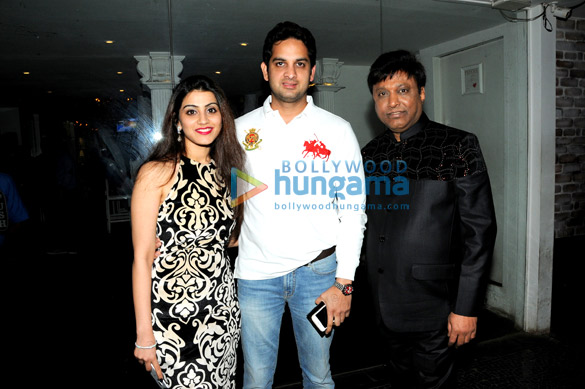 rakhi sawant hosted a surprise birthday bash for brother manik soni 15