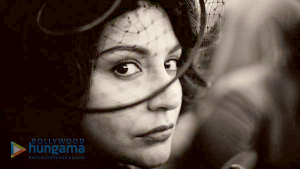 bombay velvet 32