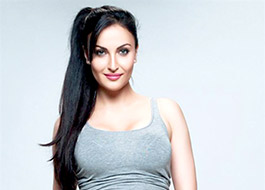 Elli Avram to shoot dance number for Bhaag Johnny