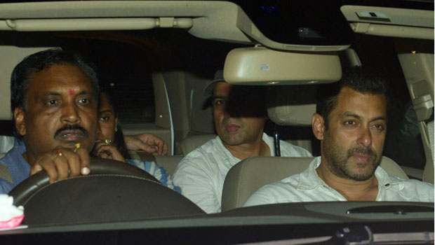 Bollywood Celebs Lend An Emotional Support To Salman Khan