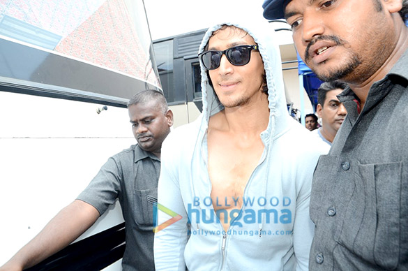 tiger shroff shraddha kapoor snapped on the sets of baaghi 4