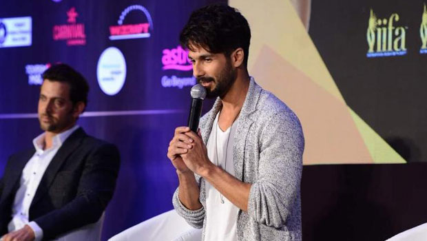 Shahid Kapoor Persuades Hrithik Roshan To Say The ‘Can You Feel It’ Dialogue