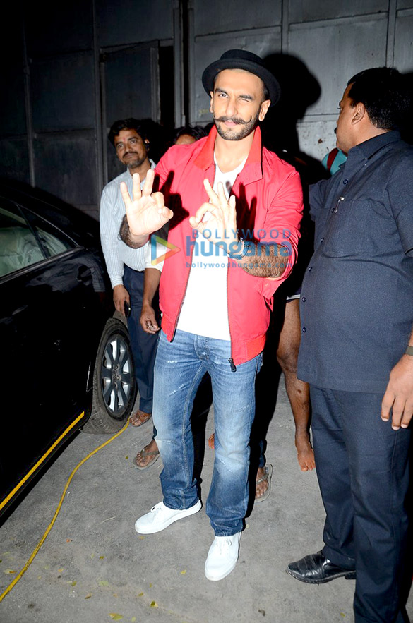 ranveer singh snapped on the sets of bajirao mastani 6