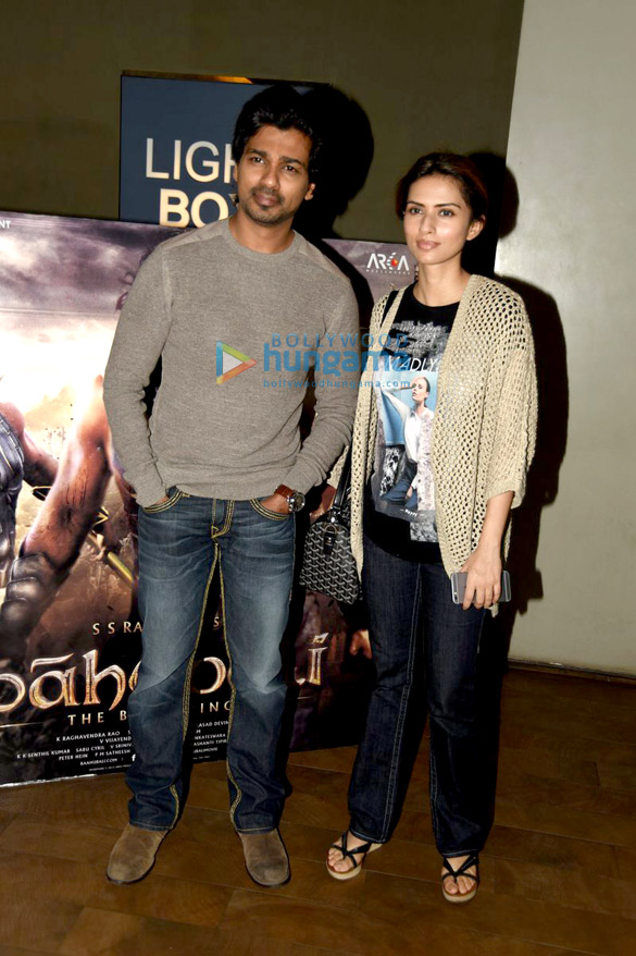 salman khan varun dhawan grace the screening of bahubali 8
