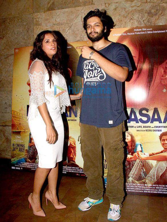 richa chadda hosts the special screening of masaan 5