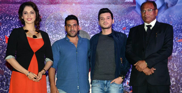 Isha Koppikar, Divyendu Sharma At First Look Launch Of ‘Assee Nabbe Poore Sau’