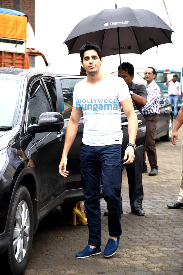 akshay kumar sidharth malhotra jacqueline fernandez promote brothers 11