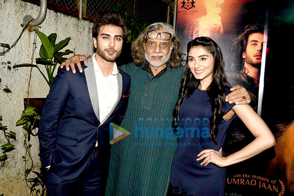 sonam kapoor dia mirza and others at jaanisaar screening 10