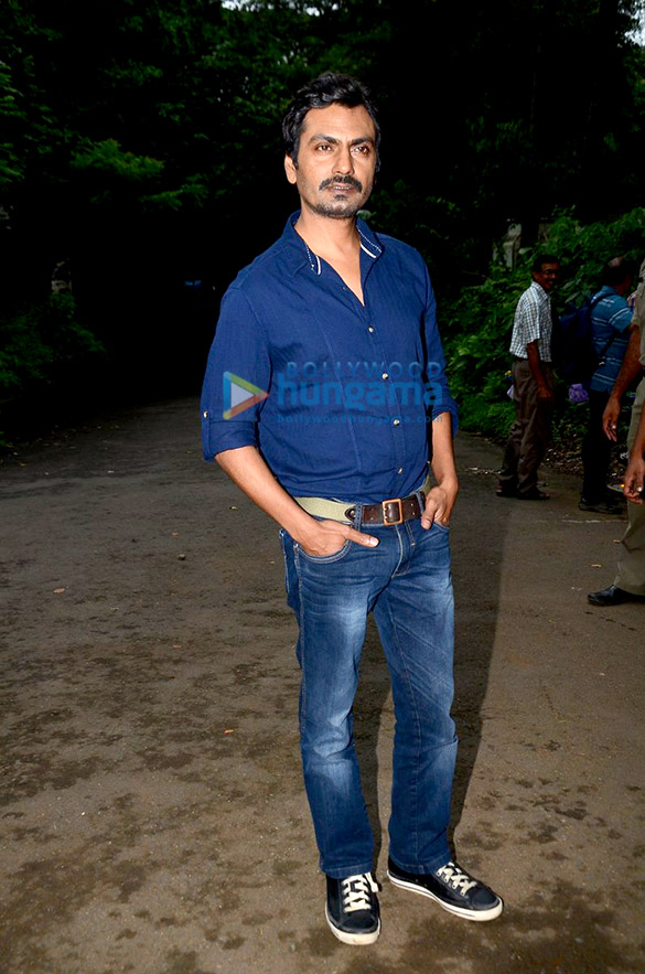 nawazuddin siddiqui ketan mehta promote manjhi the mountain man 6