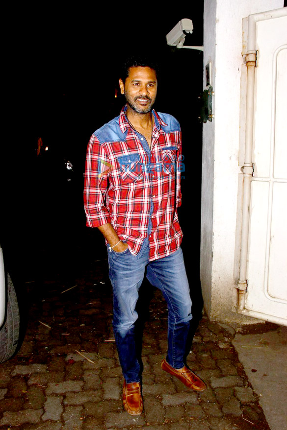 akshay kumar sonakshi sinha snapped at brothers screening 4