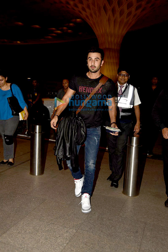 ranbir kapoor leaves for ae dil hai mushkil shoot in london 5