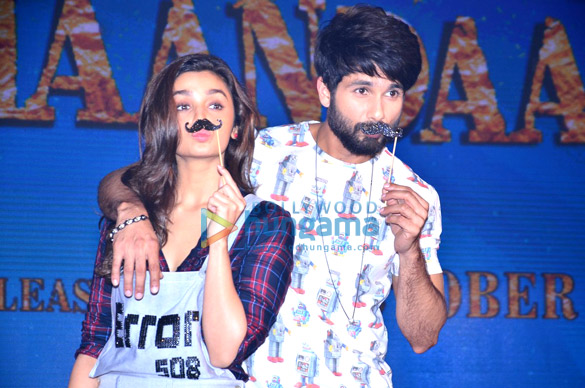 shahid kapoor alia bhatt unveil the gulaabo song from shaandaar 4