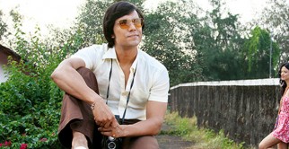 Neeli Bullet (Main Aur Charles)