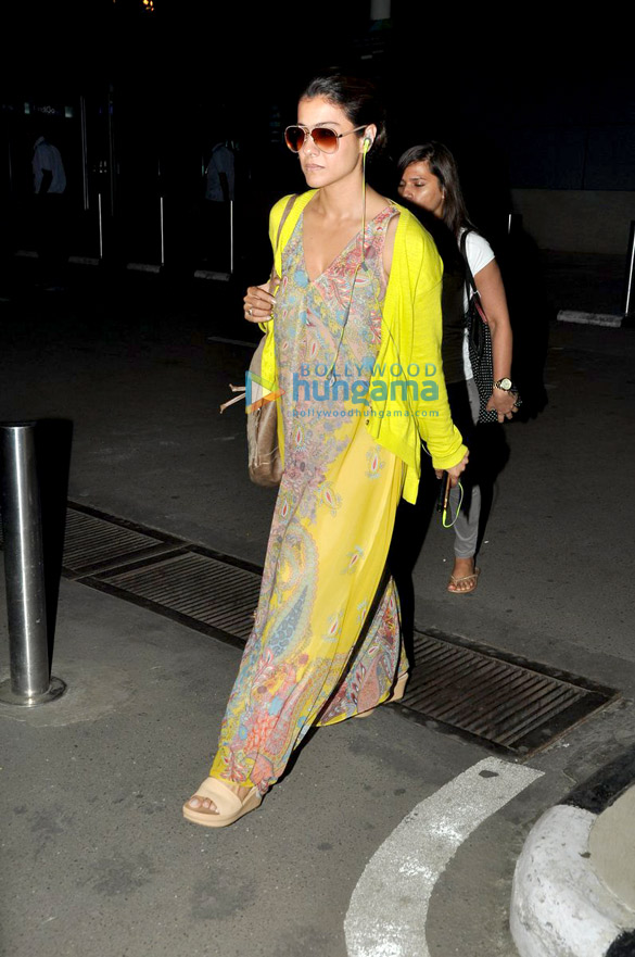 kajol arrives after the hyderabad shoot schedule of dilwale 7