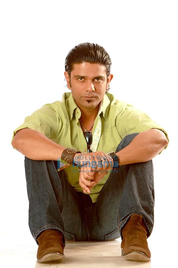charlie kay chakkar mein 38