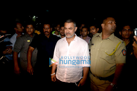 aamir khan returns from dangal shoot in chandigarh 8
