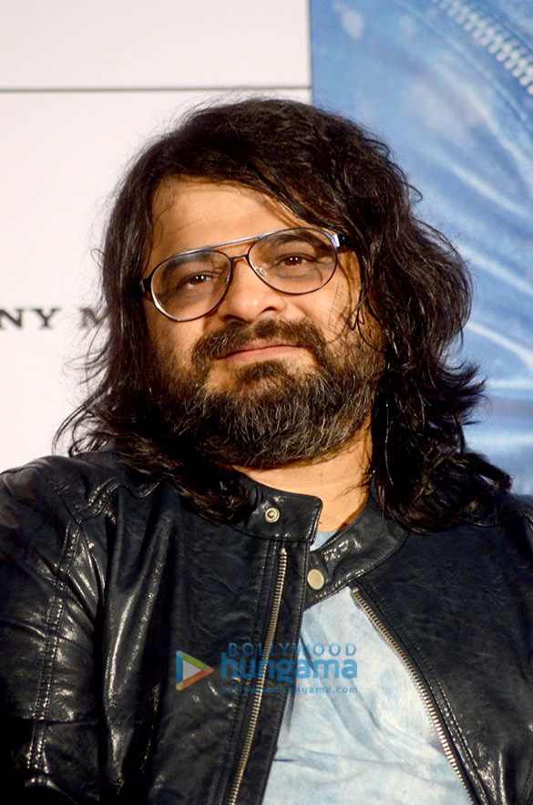 launch of the song gerua from dilwale 32