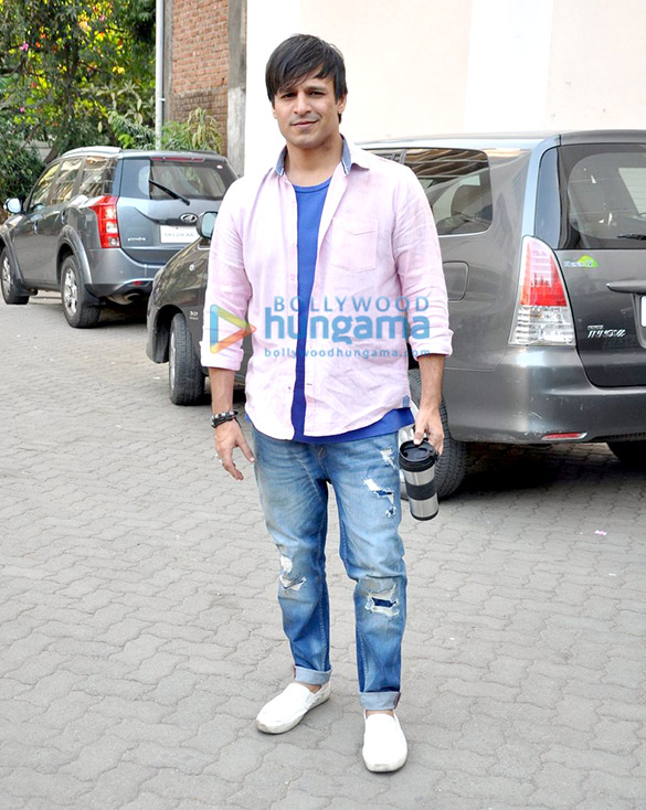 the cast of great grand masti snapped on the sets of the film at mehboob studio 4