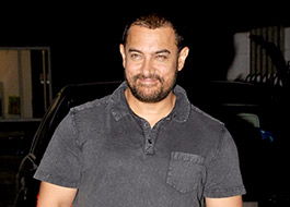 Shiv Sena announces Rs. 1 lakh award for slapping Aamir Khan