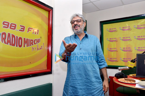 sanjay leela bhansali promotes his film bajirao mastani at 98 3 fm radio mirchi studio 4