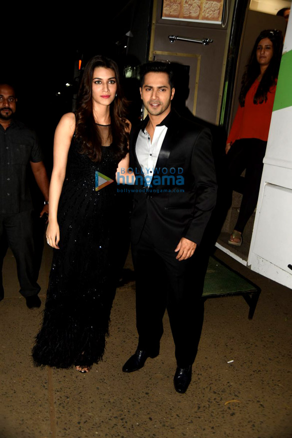 varun dhawan kriti sanon kajol snapped at dilwale promotion 5