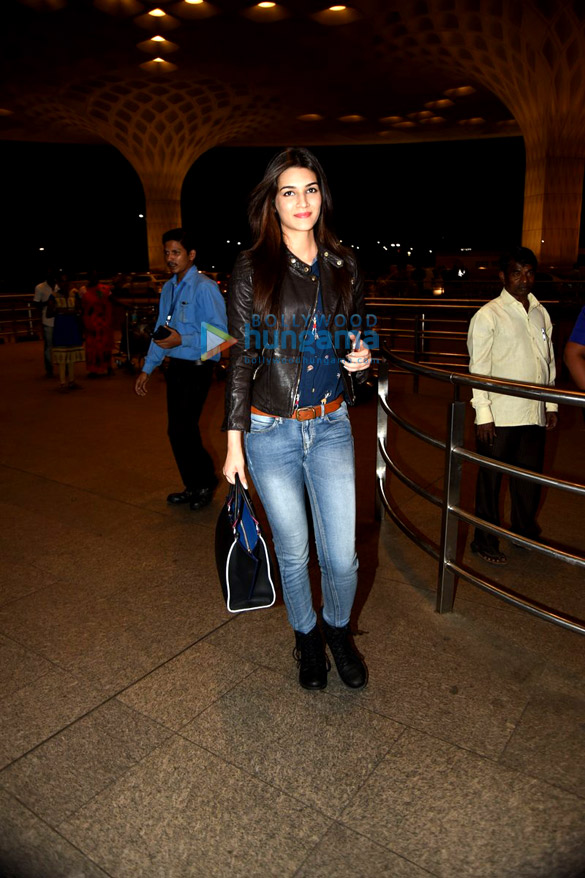shah rukh khan kajol varun dhawan kriti sanon depart for london to promote dilwale 5