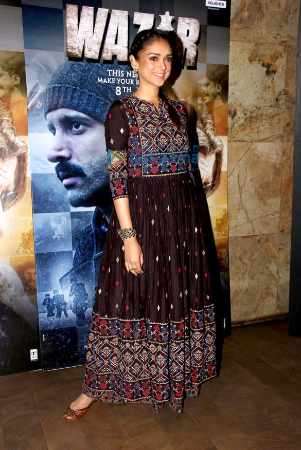 farhan akhtar aditi rao hydari snapped at wazir trailer launch 5