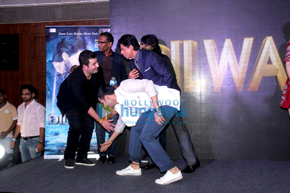 shah rukh khan kajol varun dhawan kriti sanon grace the music success bash of dilwale 10