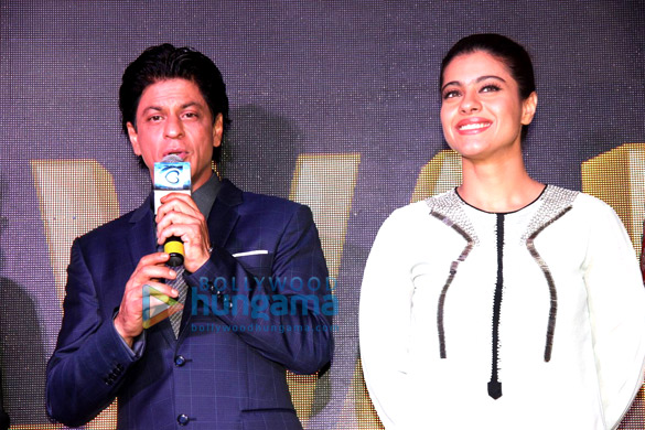 shah rukh khan kajol varun dhawan kriti sanon grace the music success bash of dilwale 12
