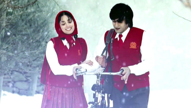 Motion Poster Of  ‘Sanam Re’