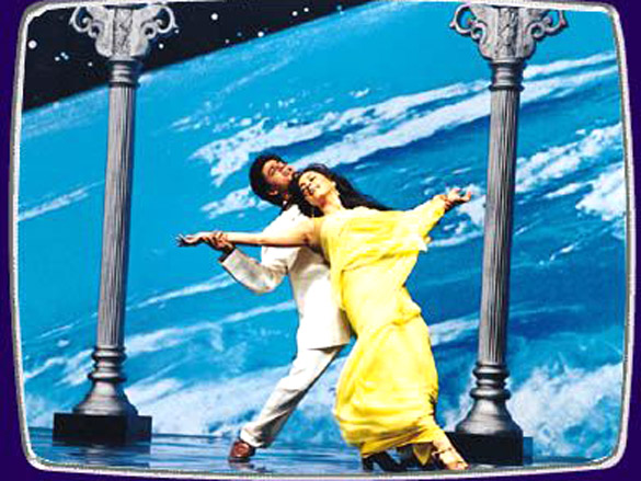 phir bhi dil hai hindustani movie still 2