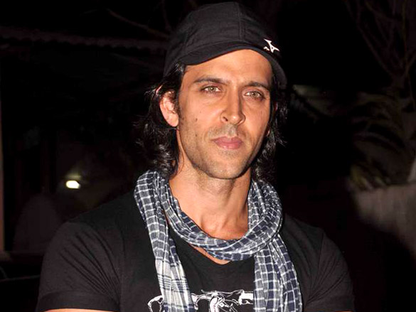 agneepath stars visit various multiplex 4