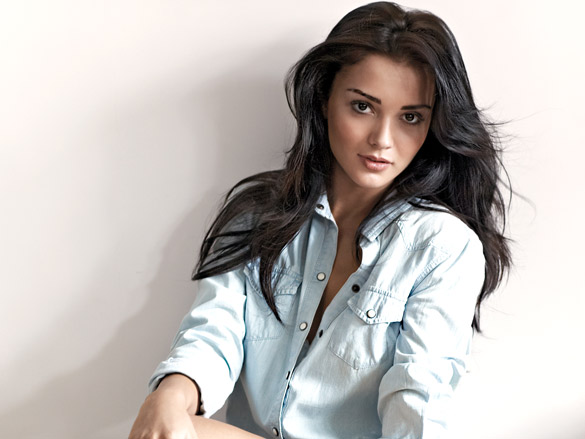 amy jackson 166